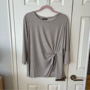 Tommy Hilfiger top in size LX